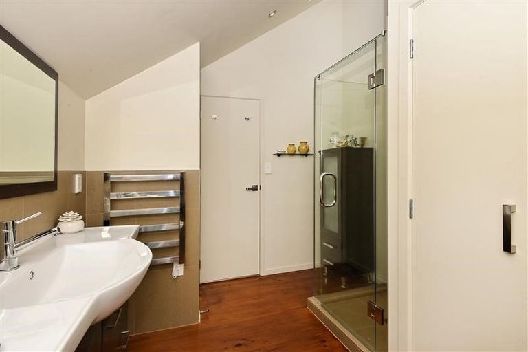 Photo of property in 1/7a Seaside Avenue, Waterview, Auckland, 1026