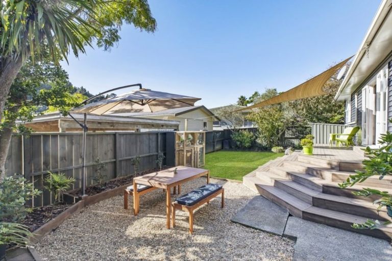 Photo of property in 1/615 Swanson Road, Swanson, Auckland, 0612