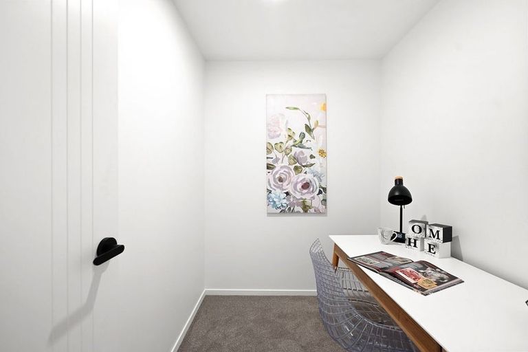 Photo of property in 12c Massine Place, Randwick Park, Auckland, 2105