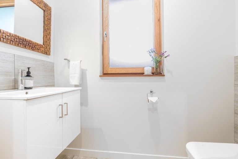 Photo of property in 40 Hillsborough Terrace, Hillsborough, Christchurch, 8022