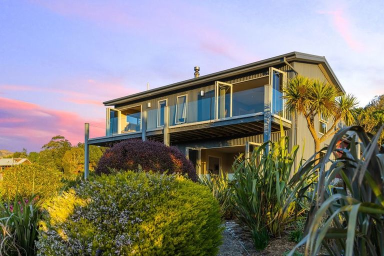Photo of property in 18 Stoddart Terrace, Diamond Harbour, Lyttelton, 8971