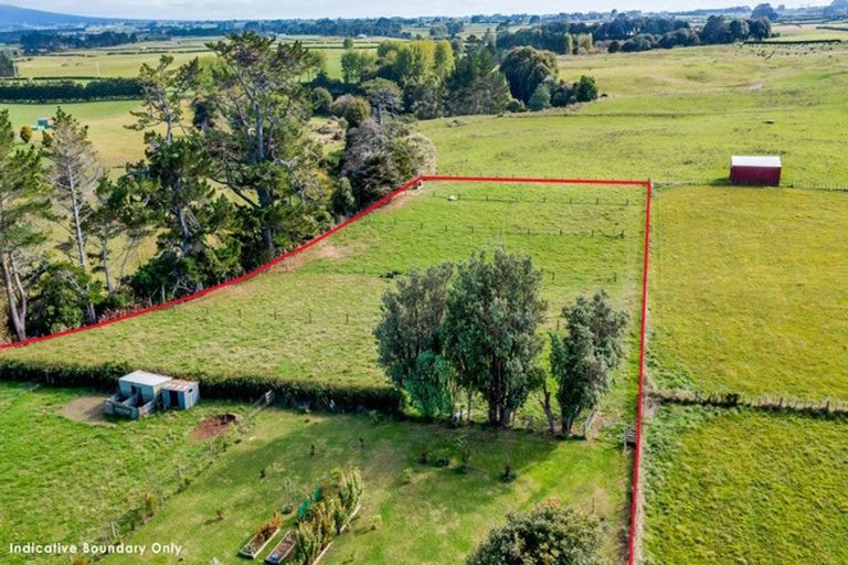 Photo of property in 116 Clifford Road, Eltham, 4322