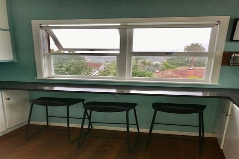 Photo of property in 3/18 Knights Road, Rothesay Bay, Auckland, 0630