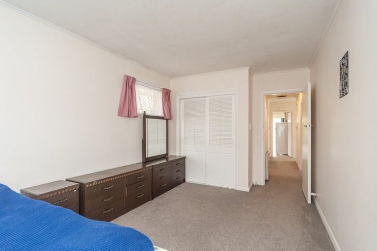 Photo of property in 48 Tarawera Road, Johnsonville, Wellington, 6037