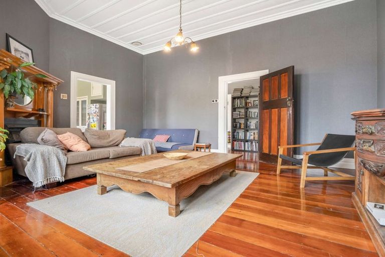 Photo of property in 163 Princes Street West, Pukekohe, 2120