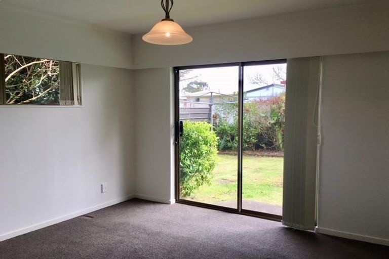 Photo of property in 21b Sunnypark Avenue, Rosehill, Papakura, 2113