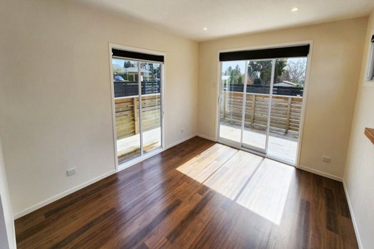 Photo of property in 14 Cowling Road, Hurdon, New Plymouth, 4310