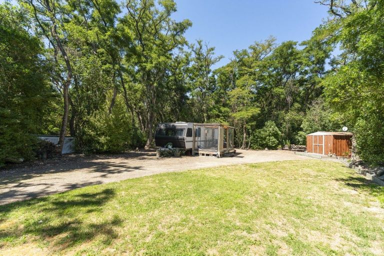 Photo of property in 16 Parawera Drive, Acacia Bay, Taupo, 3330