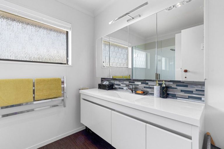 Photo of property in 34 Whitaker Street, Otumoetai, Tauranga, 3110