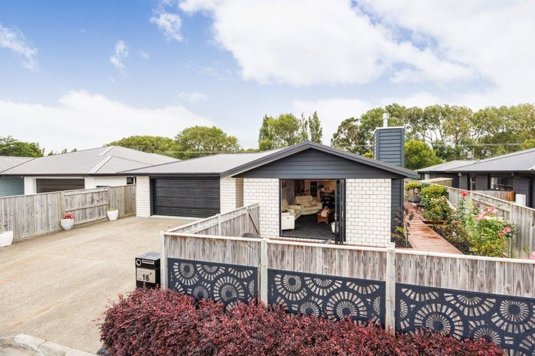 Photo of property in 16 Serenity Crescent, Kelvin Grove, Palmerston North, 4414