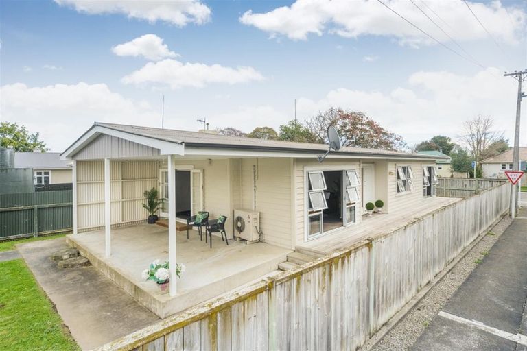 Photo of property in 9 Fagan Street, Bulls, 4818