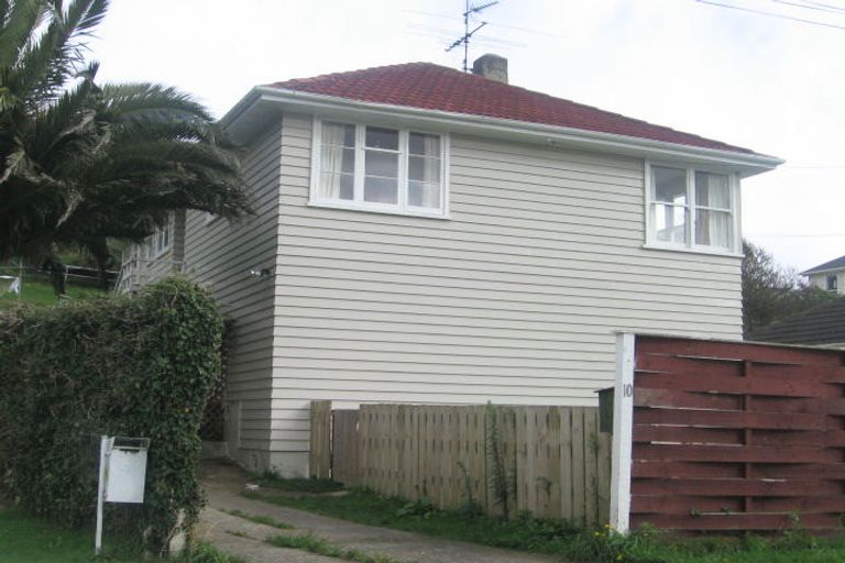 Photo of property in 10 Thompson Grove, Ranui, Porirua, 5024