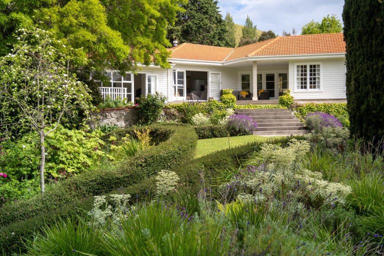 Photo of property in 339 Seafield Road, Eskdale, Napier, 4182