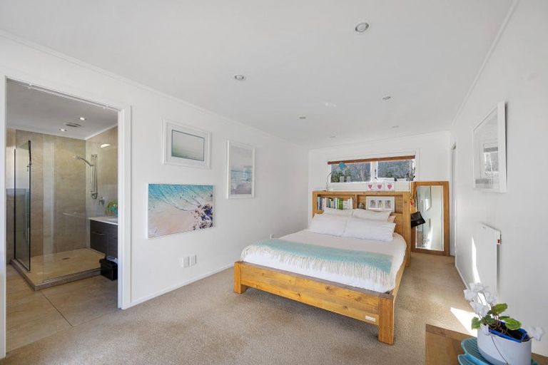 Photo of property in 3 Moana Place, Taradale, Napier, 4112
