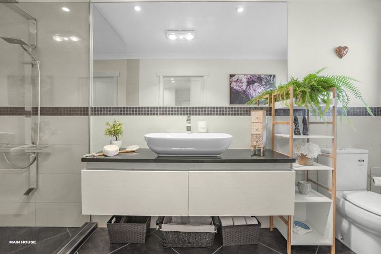 Photo of property in 81 Reading Street, Greytown, 5712