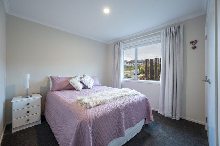 Photo of property in 8 Olivias Place, Stoke, Nelson, 7011