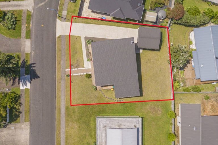 Photo of property in 129 Centennial Drive, Whitianga, 3510