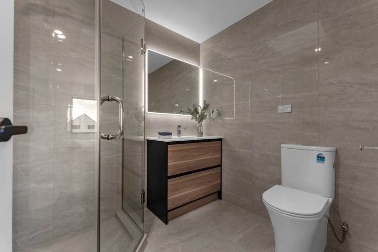 Photo of property in 11 Murray Grey Lane, Karaka, 2580