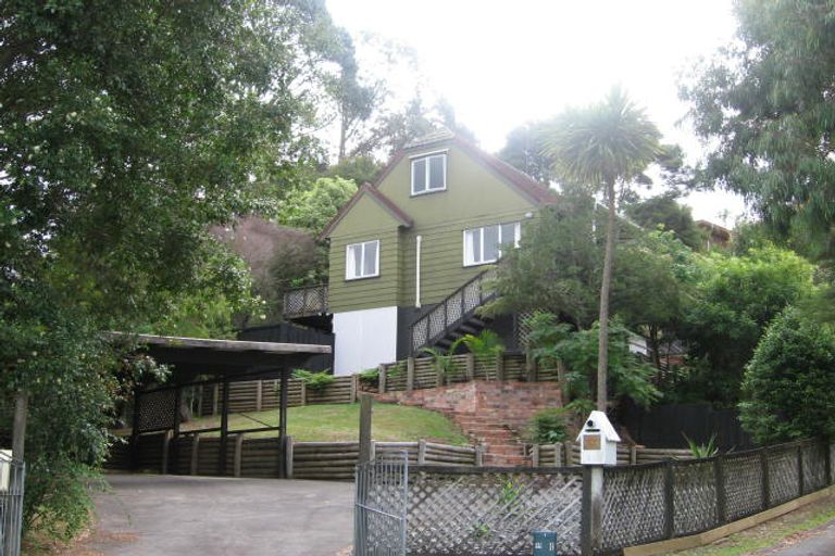 Photo of property in 17 Tacitus Place, Totara Vale, Auckland, 0629