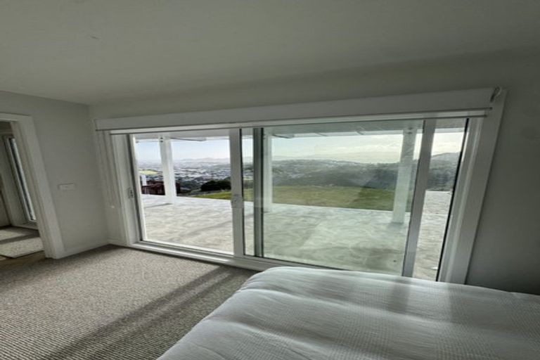 Photo of property in 174 Nevay Road, Karaka Bays, Wellington, 6022