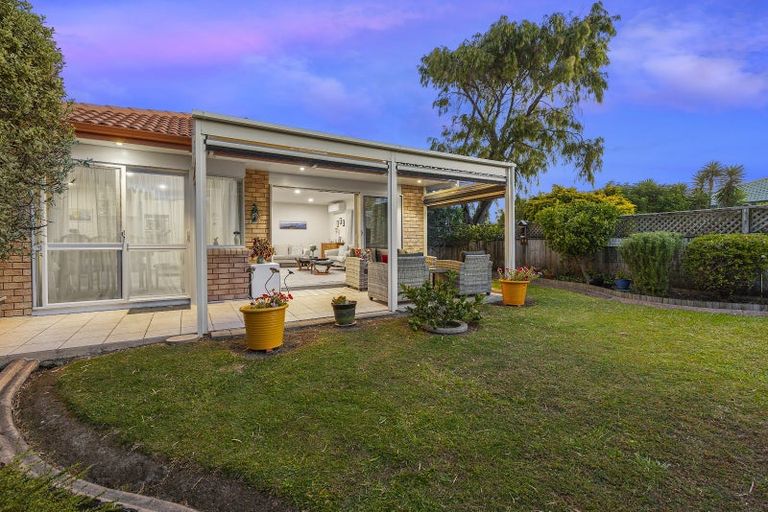 Photo of property in 69a Lakeside Drive, Orewa, 0931