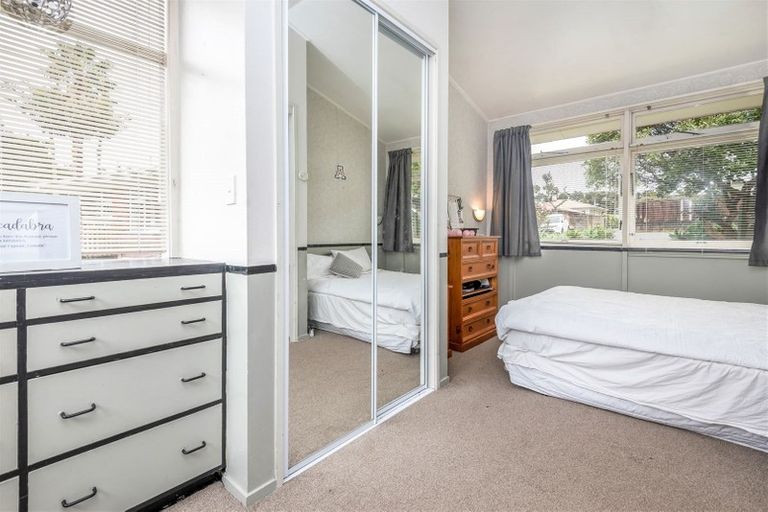 Photo of property in 18a Hillcrest Grove, Hillpark, Auckland, 2102