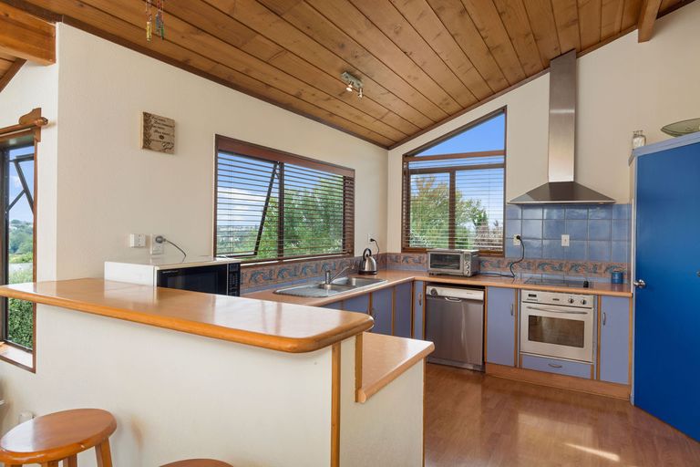 Photo of property in 79 Victory Street, Welcome Bay, Tauranga, 3112