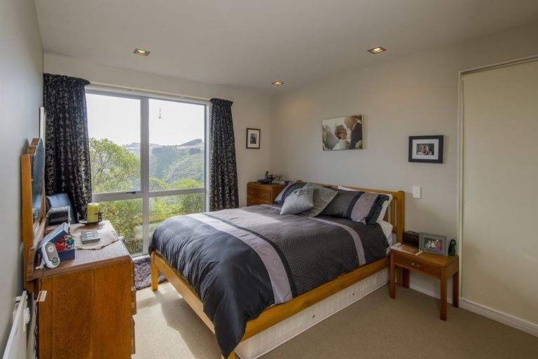 Photo of property in 37c Gurkha Crescent, Khandallah, Wellington, 6035