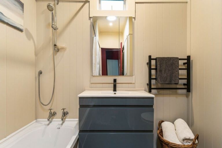 Photo of property in 40 Tuakau Bridge-port Waikato Road, Port Waikato, Tuakau, 2695