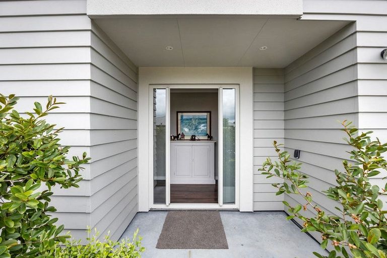 Photo of property in 46 Plescher Crescent, Leamington, Cambridge, 3432