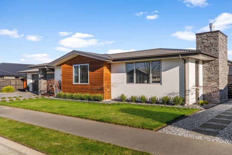 Photo of property in 16 Carpenter Drive, Prebbleton, 7604