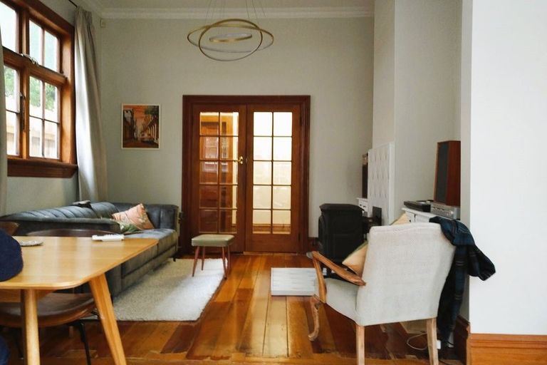 Photo of property in 17 Poplar Grove, Thorndon, Wellington, 6011