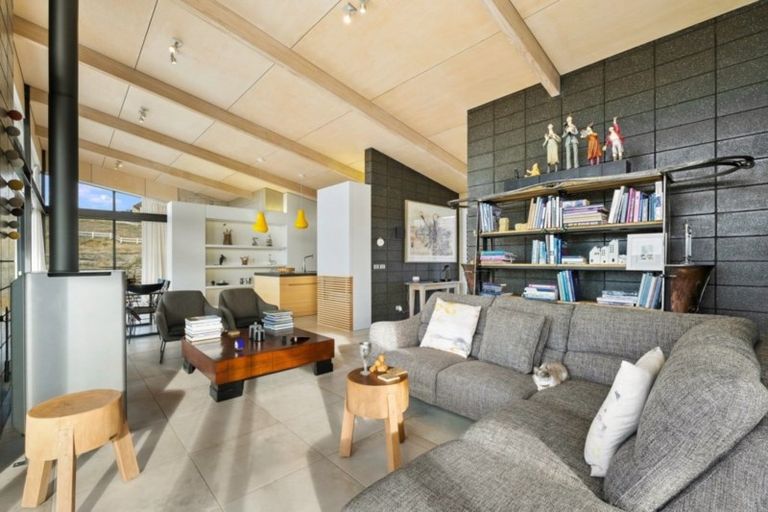 Photo of property in 28 Old Golf Course Road, Bridge Hill, Alexandra, 9320