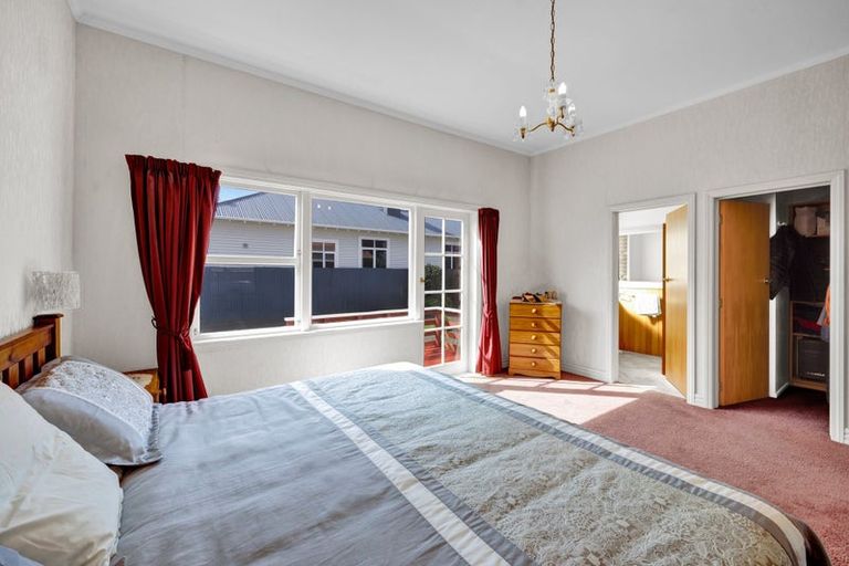 Photo of property in 19 George Street, Hawera, 4610