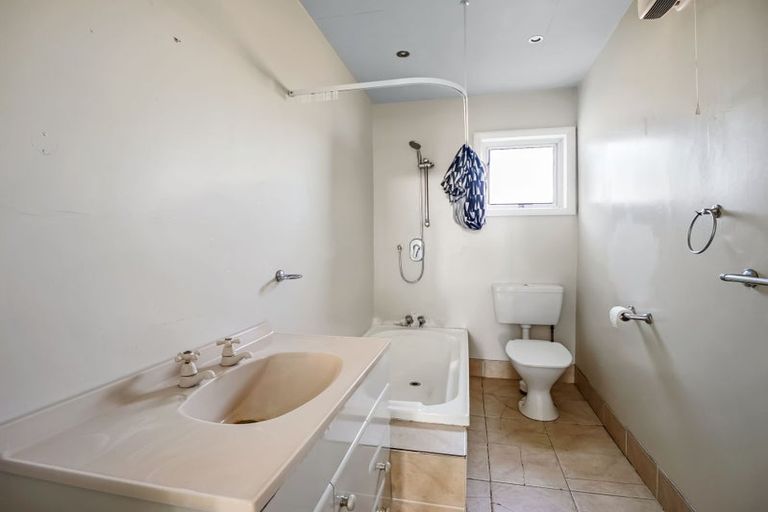 Photo of property in 16 Argyle Street, Balclutha, 9230