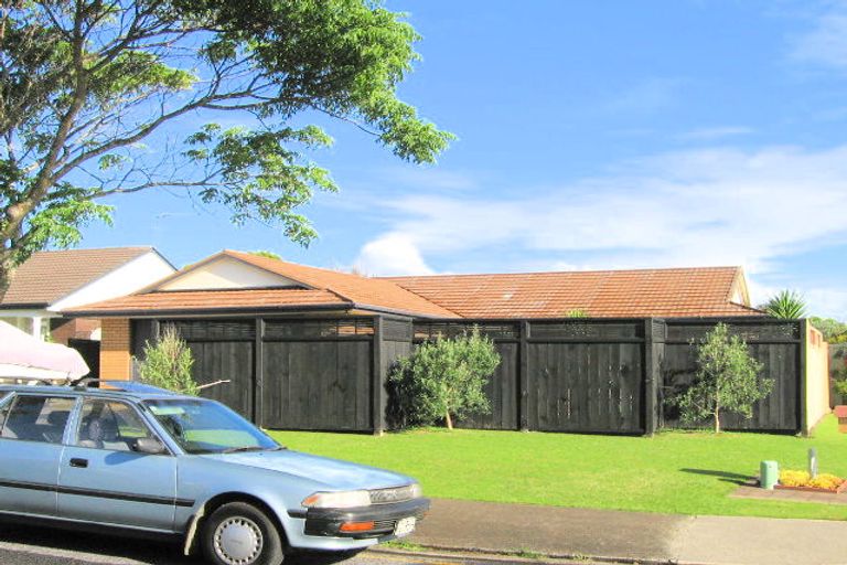 Photo of property in 12 Skilling Place, Farm Cove, Auckland, 2012