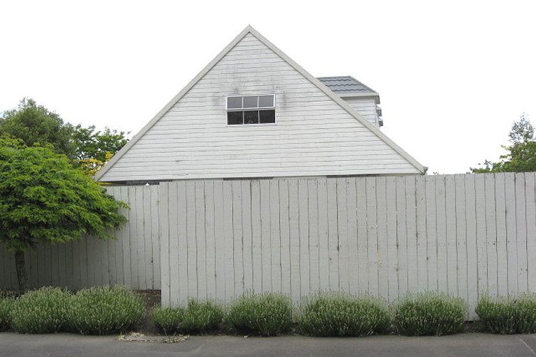 Photo of property in 9 Willoughby Lane, Parklands, Christchurch, 8083