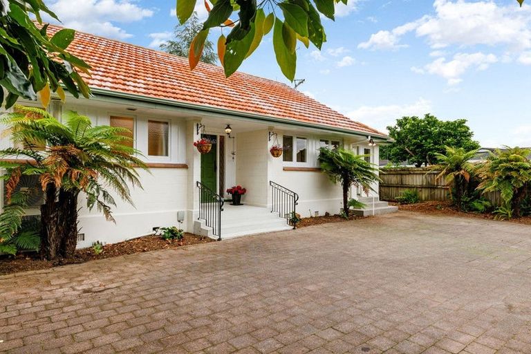 Photo of property in 142 Williams Street, Cambridge, 3434