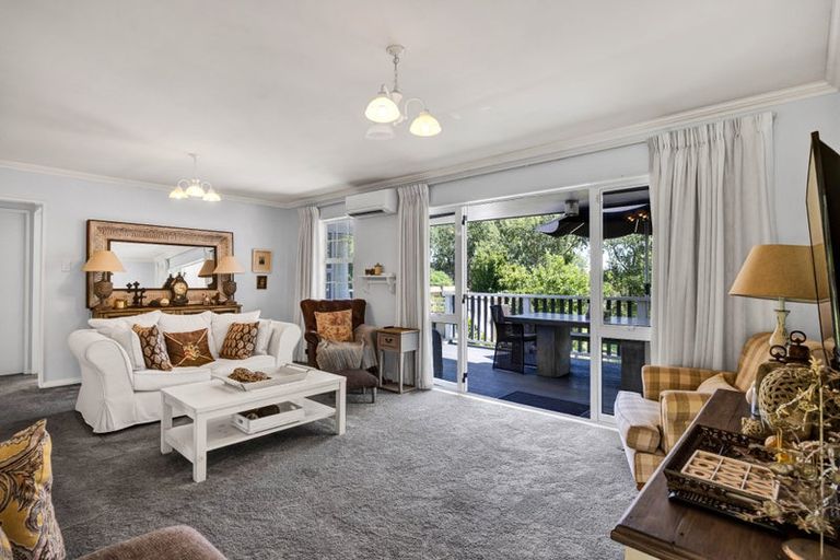 Photo of property in 11 Elder Grove, Whalers Gate, New Plymouth, 4310