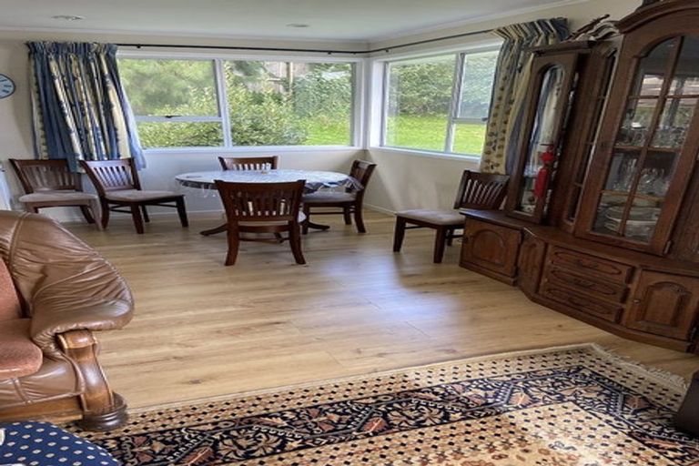 Photo of property in 13 Kerria Place, Sunnynook, Auckland, 0620