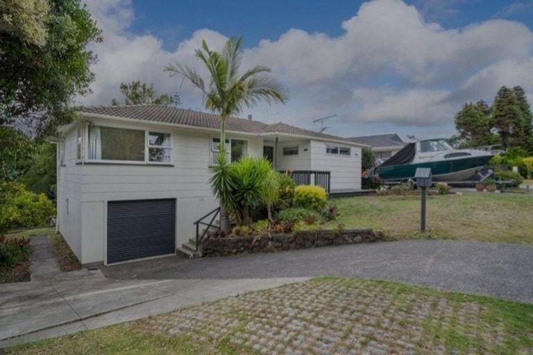 Photo of property in 12 Carina Crescent, Torbay, Auckland, 0630