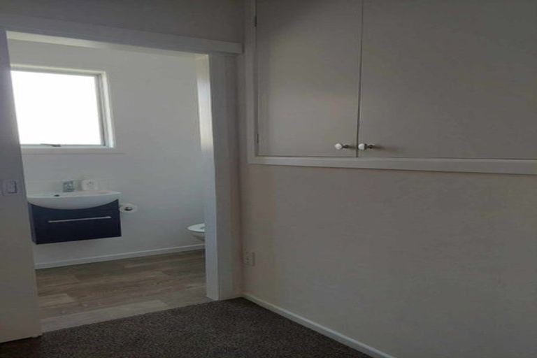 Photo of property in 54 Tuhikaramea Road, Dinsdale, Hamilton, 3204