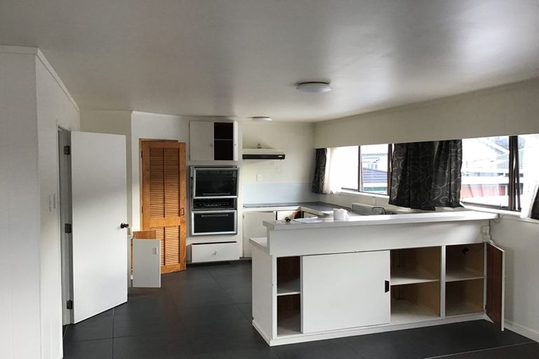 Photo of property in 17 Third Avenue, Avenues, Whangarei, 0110