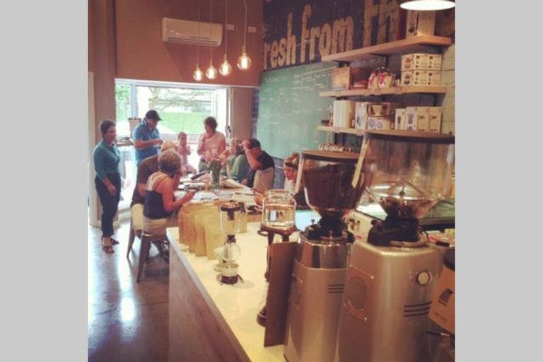 Photo of property in 14a Glade Place, Birkenhead, Auckland, 0626