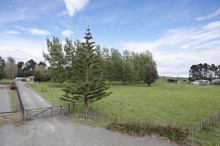 Photo of property in 117 Raumai Road, Bulls, 4894