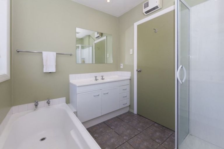 Photo of property in 34 Waipara Street, Cracroft, Christchurch, 8025