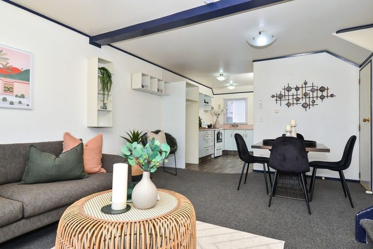 Photo of property in 825g Heaphy Terrace, Claudelands, Hamilton, 3214