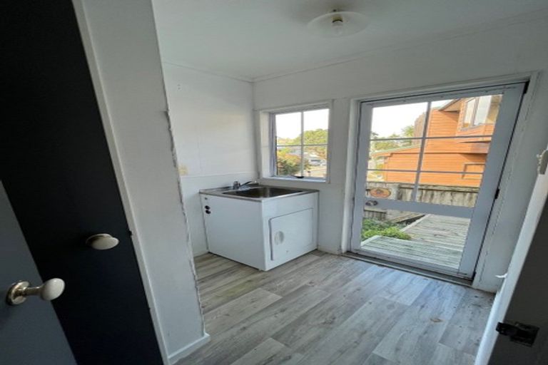 Photo of property in 53 Bassett Road, Johnsonville, Wellington, 6037