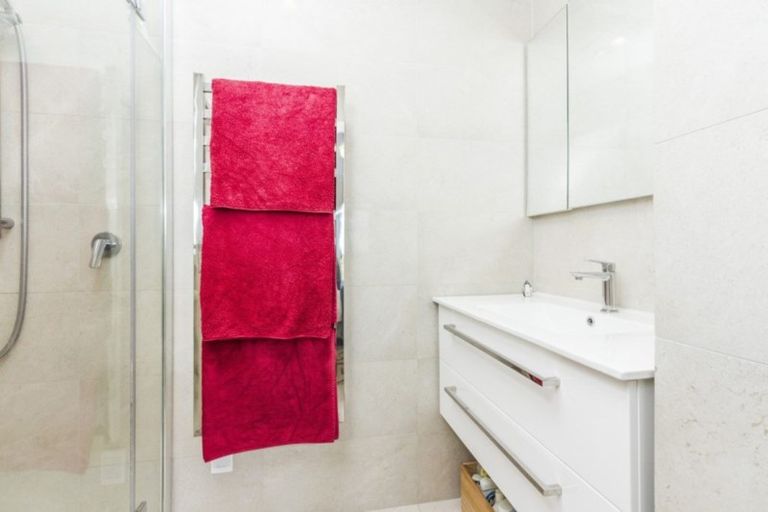 Photo of property in 4 Nereus Place, Mairangi Bay, Auckland, 0630