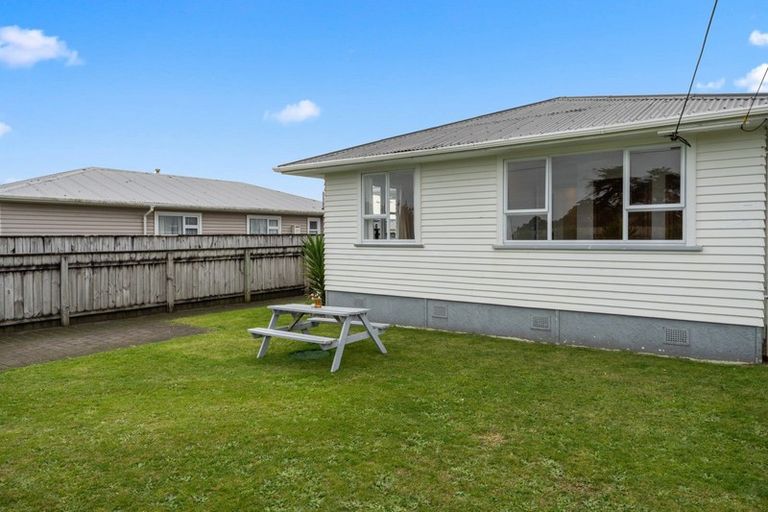 Photo of property in 50 Cowling Road, Hurdon, New Plymouth, 4310